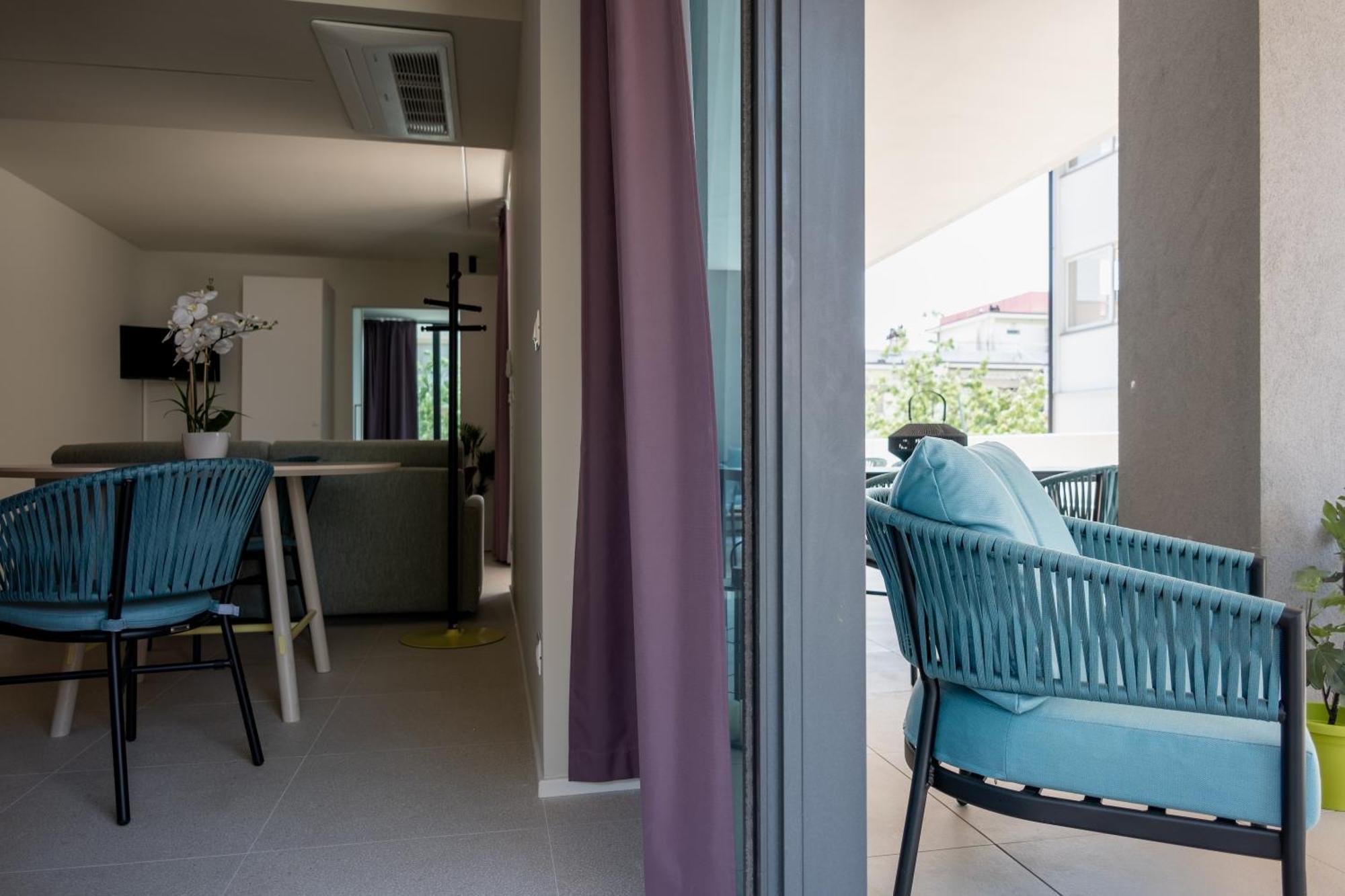 Aparthotel Zefiro Com Design, Large Terrace, Bike, Near Beach And Thermal Grado Exterior photo